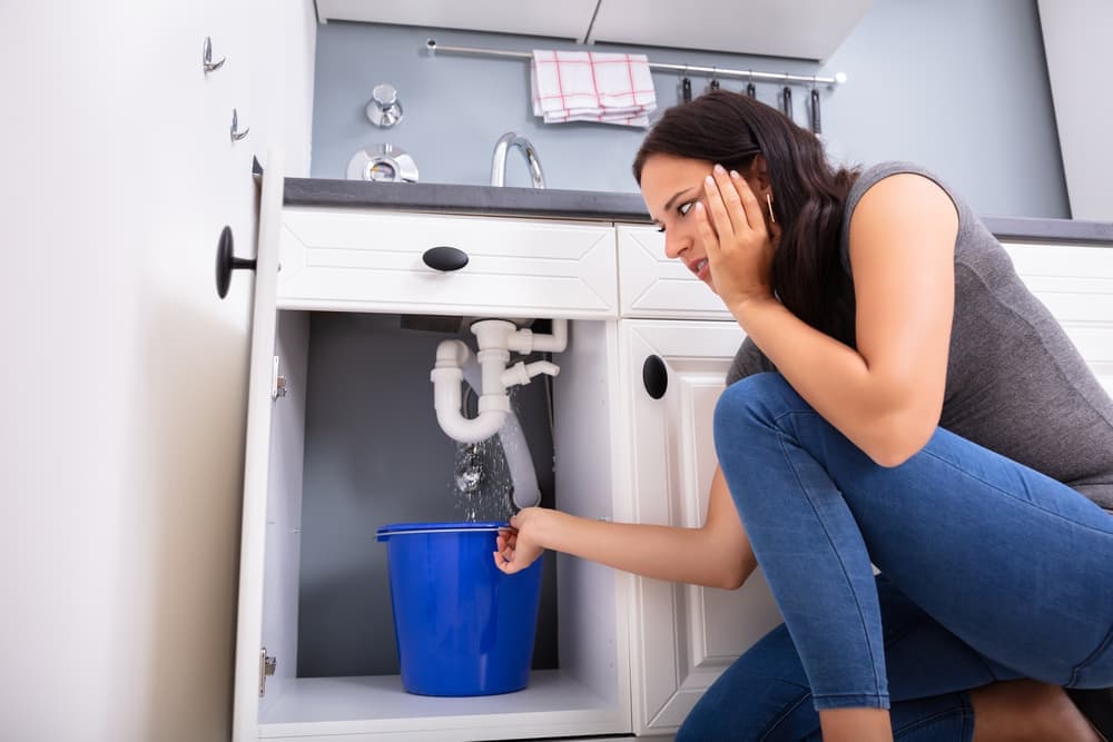 Burst pipe flooding a basement in a Toronto home